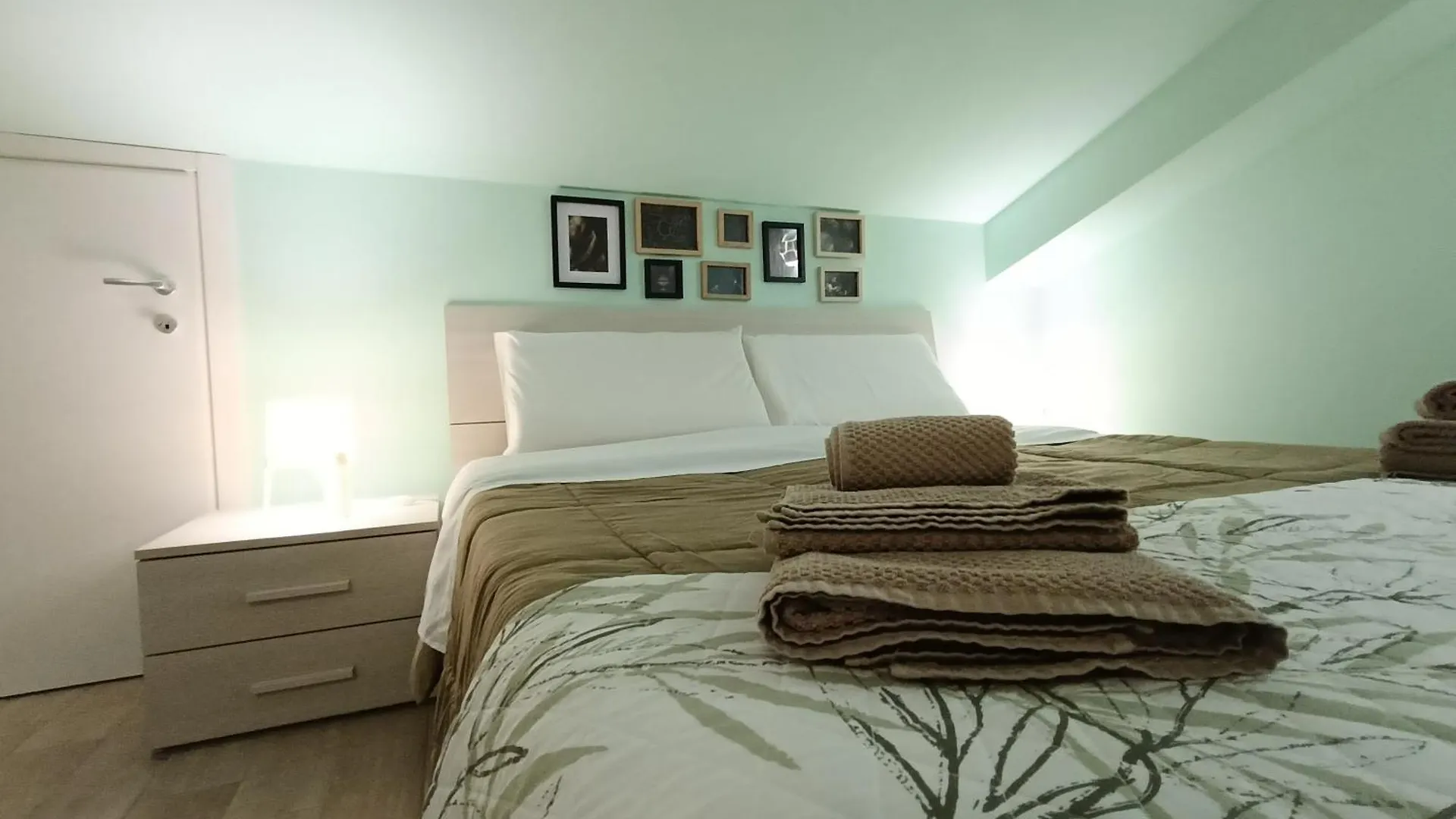 Apartment Guardia Amuri Home Catania Italien
